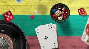 bk33 bet app মোবাইল স্ক্রিনে স্লট গেম ও স্পোর্টস বেটিং ইন্টারফেস